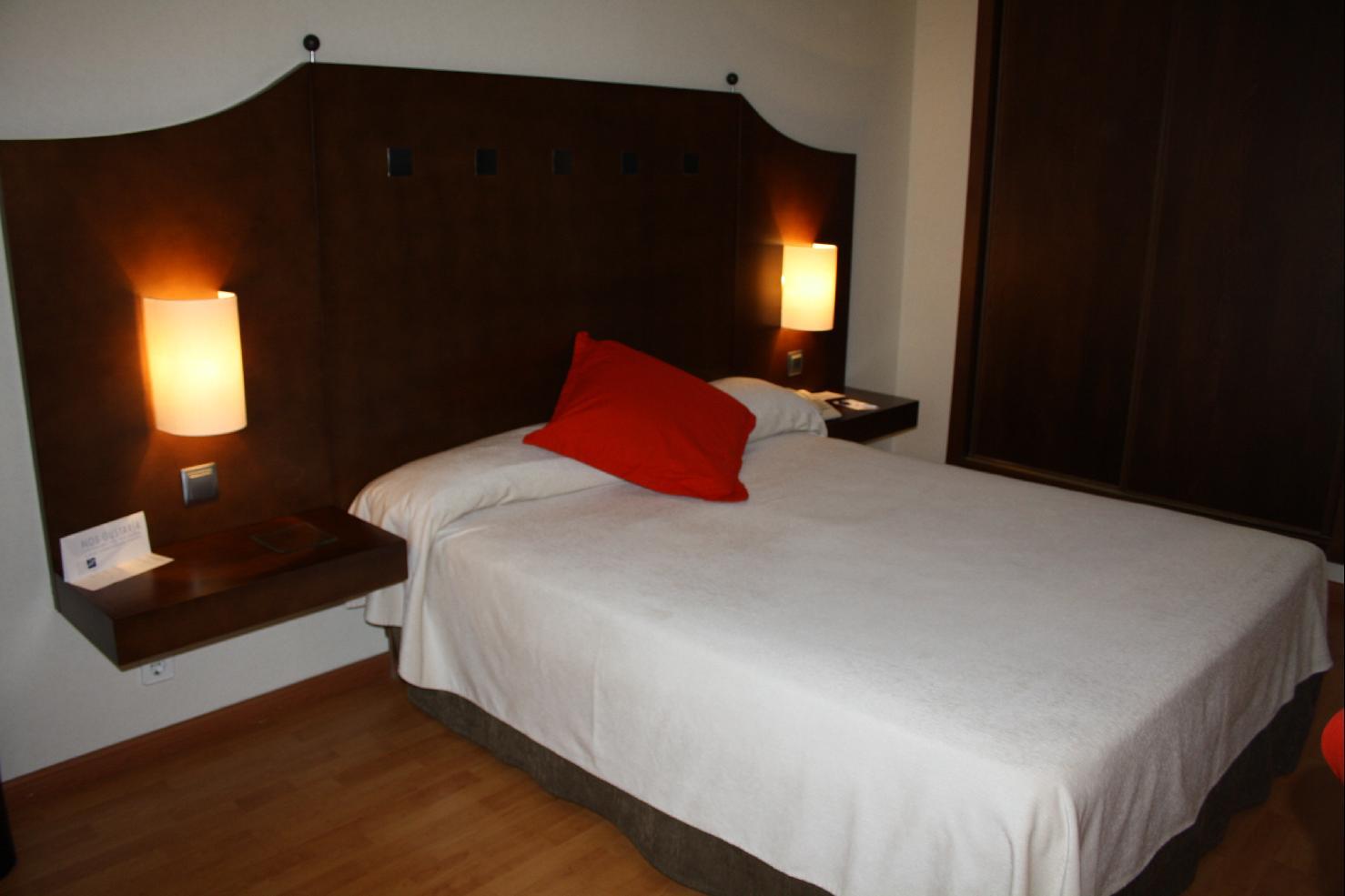 เอ็กเซ อโกรา กาเซเรส Hotel ภายนอก รูปภาพ